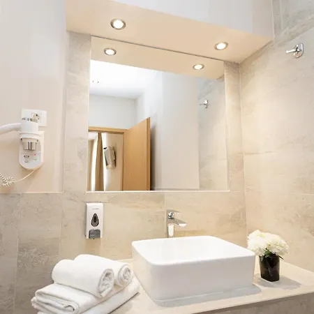 Bozikovina 3 Hotel Podstrana